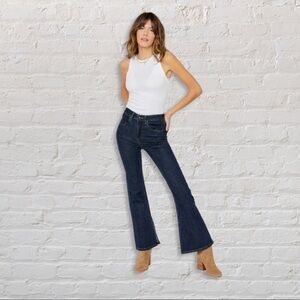 NWT Oliver Logan The Russell flare jeans Size: 24